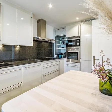 Apartment Lbp2- Family In Calm Area Families Only Marbella